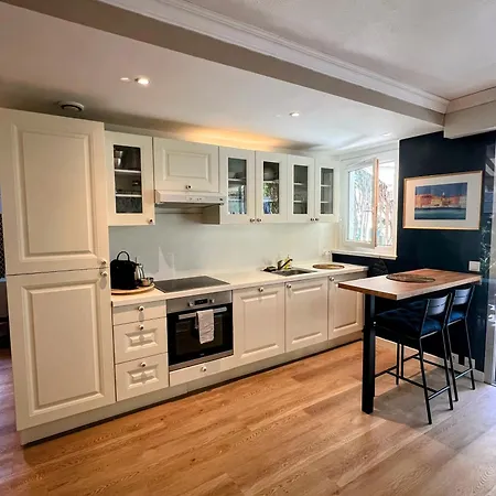 Apartment Superbe Avec Terrasse Jardin Et Parking Prive